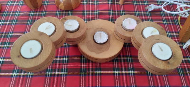 Tealight holders
